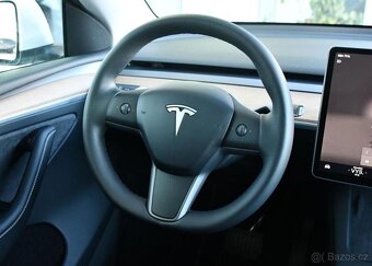 Tesla Model Y RWD PANO 35tis.KM 97%SoH - 5