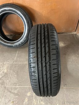 Prodám gumy 185/60/15 - 5