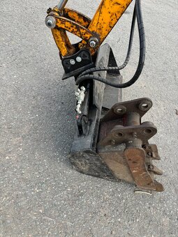 Minibagr jcb 802 2x lzice naklapecka 2.5t - 5