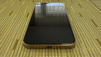 iPhone 13 Pro Max 256 GB Gold – 12 500 Kč - 5