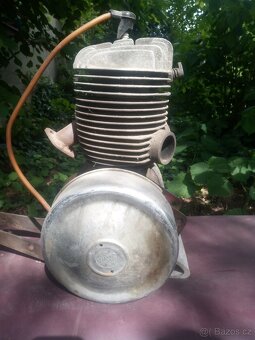 Prodám motor java 175 cca rok 38 - 5