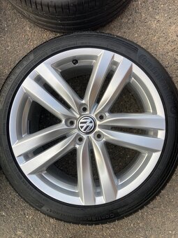 Vw R-line Alu r18,Kansas 235/40 18,letni pneu - 5