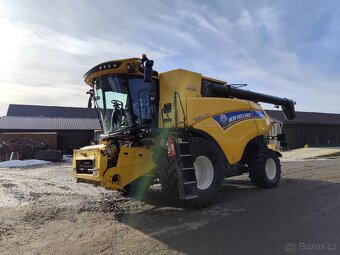 New Holland CR 8.90 - 5