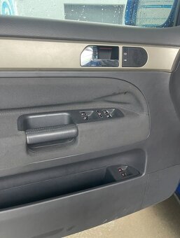 Volkswagen Touareg 2.5 TDI 128 kW – předfacelift (2004) - 5