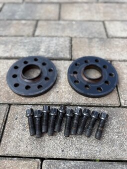 Podložky eibach pro-spacer black na Golfa 8R - 5