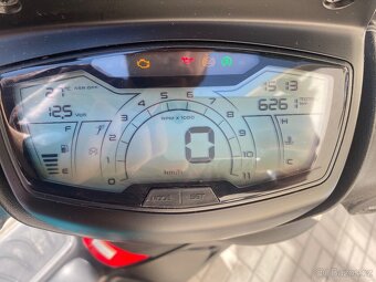 Piaggio Medley 125 S (2022) - 5
