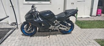 Yamaha yzf r1 - 5