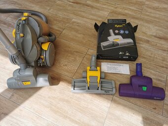 DYSON DC 05 - použitý, na náhradní díly - 5