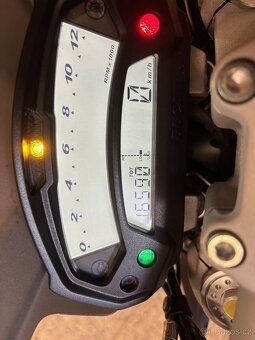 Ducati Monster 796 - 5