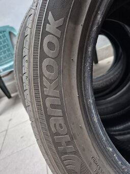 HANKOK 215/55/17 - 5