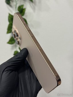 iPhone 16 Pro Max 256GB zlatý - 100% baterie - 5