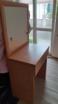 Toaletní stolek - 5