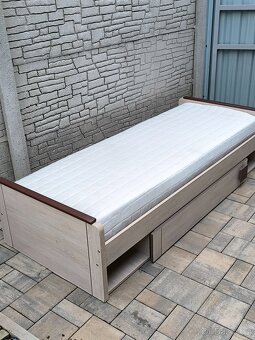 Prodám postel + Matrací ZDARMA - 5