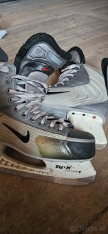 Brusle NIKE 10,5 - 5