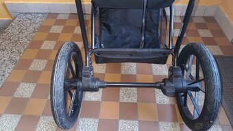 Sportovní kočárek Kinderkraft Helsi - 5