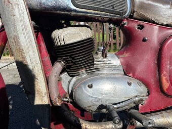 JAWA 250 typ 592 - 5