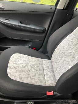 Prodám Škoda Fabia 1.4 55 KW-Klimatizace,TAŽNÉ - 5
