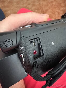 Sony FDR AX 53 - 5