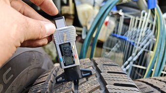 215/75 R16C zimní - 5