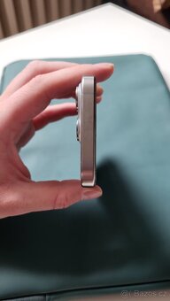 iPhone 15 Pro 256 GB - 5