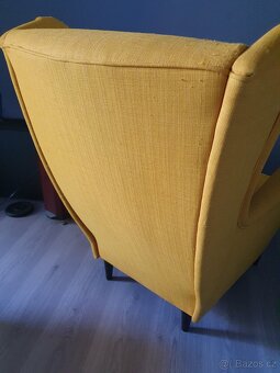Křeslo a podnožka STRANDMON IKEA - 5