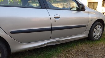 Peugeot 206 1.4hdi na díly bez TP - 5