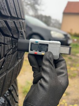 225/40 R18 Hankook - 5