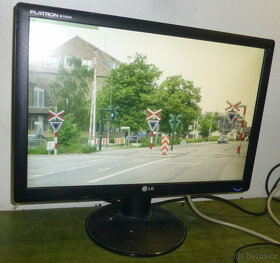 LCD monitor LG Flatron, 19 palců, 1440x900 - 5