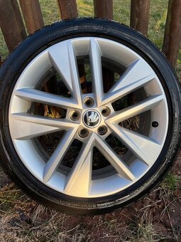 Škoda Fabia,Rapid orig letni sada Cluber 215/40-17 TOP - 5