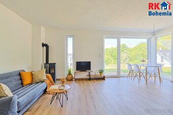 Prodej rodinného domu 5+kk s garáží, parkovacím stáním a zah - 5
