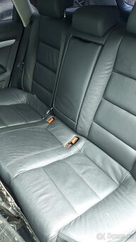 Prodám náhradní díly z havarovaného Audi A6. - 5