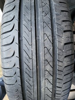 Starší pneu 205/55/16 GT radial - 5