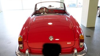 Alfa Romeo Giulia Spider 1600 - 5