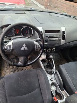 Mitsubishi Outlander 2007 na náhradní díly - 5
