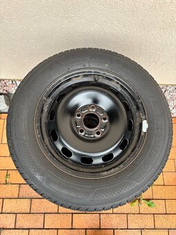 Zimní kola s disky Ford 195/65 R15 - 5