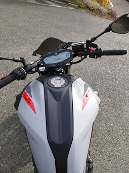 Yamaha MT-07 - 5