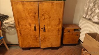 Skříň, postel, komody - 5