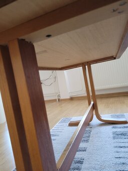 Prodám starší konferenční stolek - 5