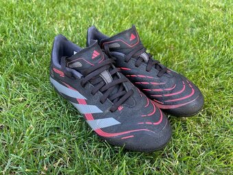 Dětské kopačky Adidas Predator 31,5 - 5