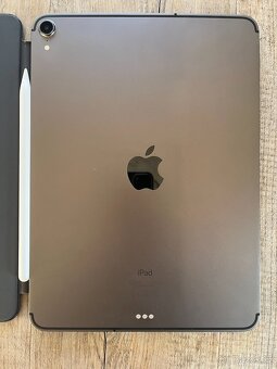 iPad Pro 11" 256GB, Wi-Fi, Cellular, Pencil, Keyboard - 5