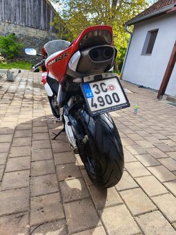 Honda CBR 1000RR Fireblade - 5
