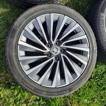 Alu kola Superb 3 i 4 Passat R18 ET44 - 5