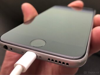 Apple iPhone 6S 64Gb Space Gray - top stav - 5