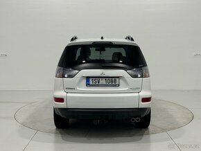 Mitsubishi Outlander 4x4, 7 míst, 2012 - 5
