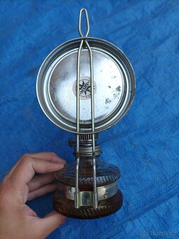 Skleněná petrolejová lampa se zrcadlem, zn. Mars - 5