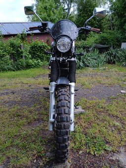 Suzuki XF 650 Freewind - 5