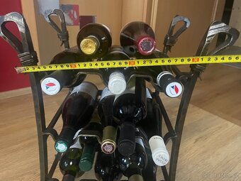 Kovaná vinotéka - 5