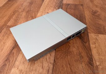 Sony Playstation 2 Slim (SCPH-75004) stříbrná - 5