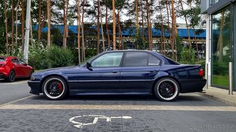 Bmw e38 - 5