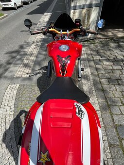 Aprilia Tuono Fighter - 5